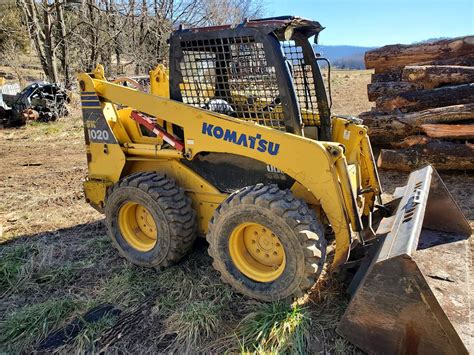 Komatsu skid steer loader SK1020 